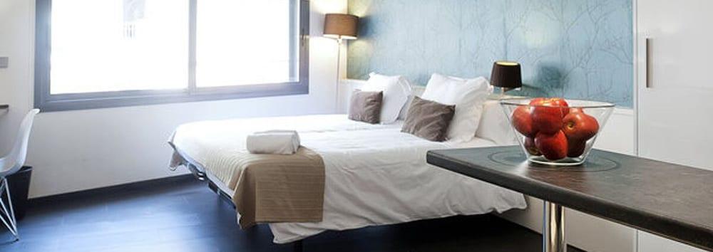 Barcelona Fifteen Central Aparthotel エクステリア 写真