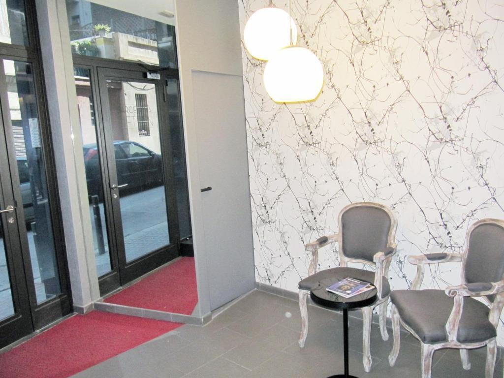 Barcelona Fifteen Central Aparthotel エクステリア 写真